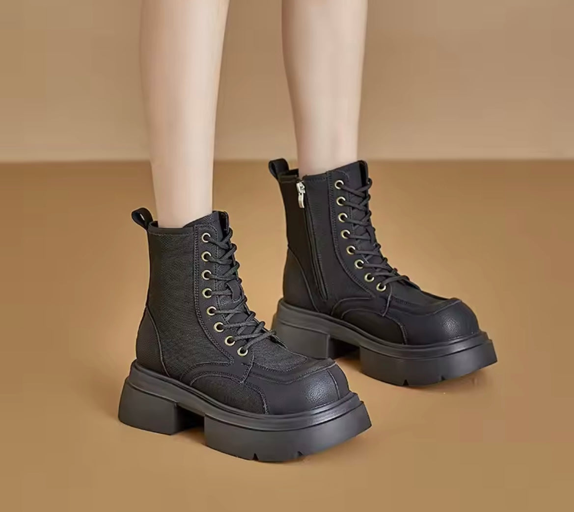 Zola Ankle Boots