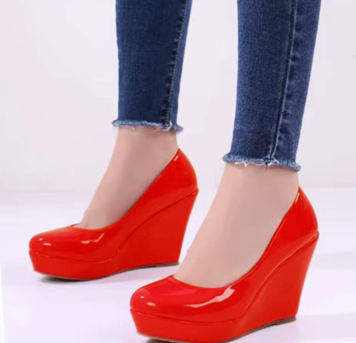 Gigi Wedge