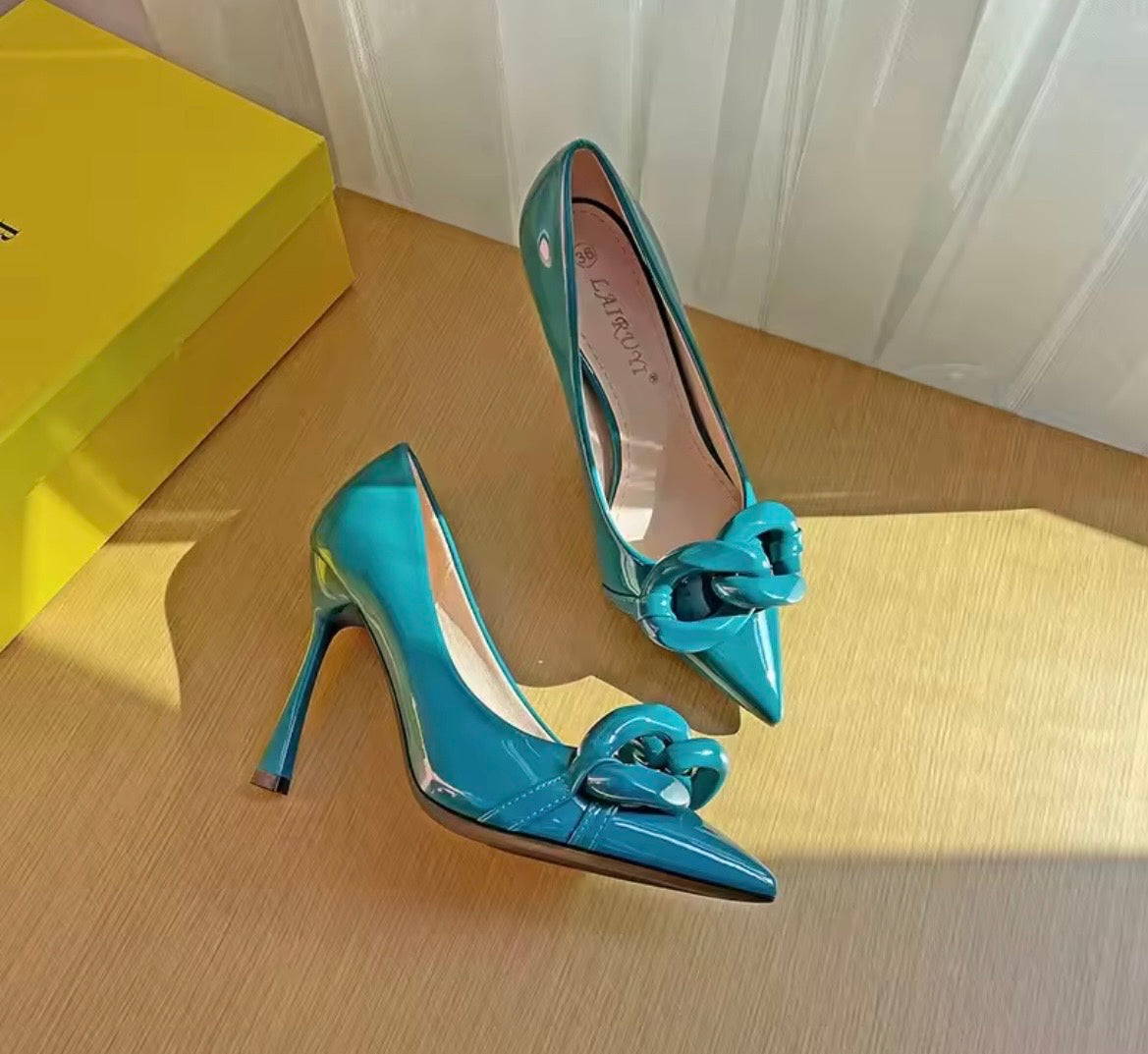Willow Heels