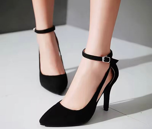 Faye Heels