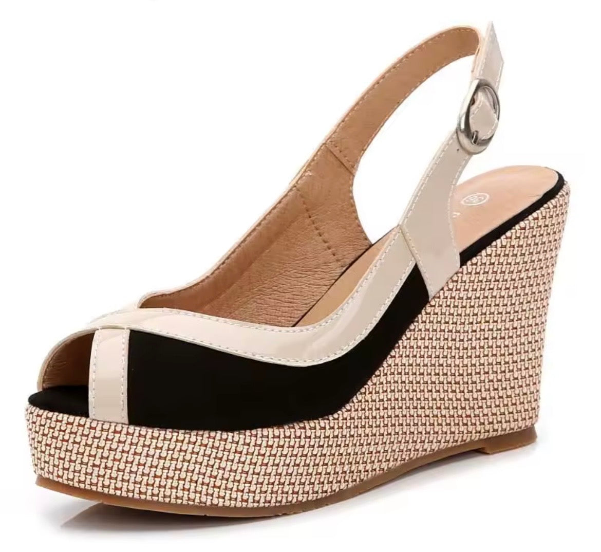 Allegra Wedge