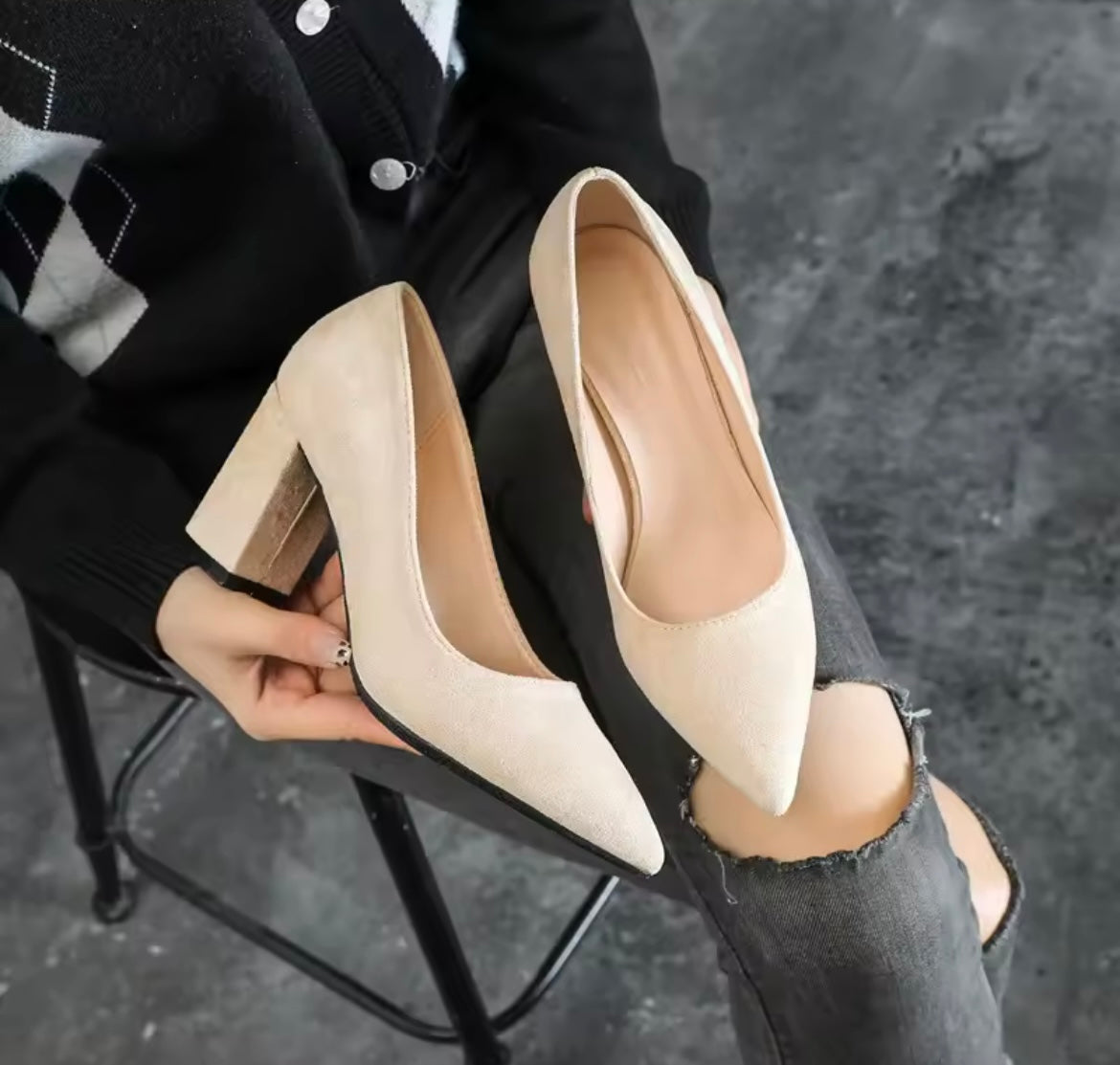 Carmen Pumps