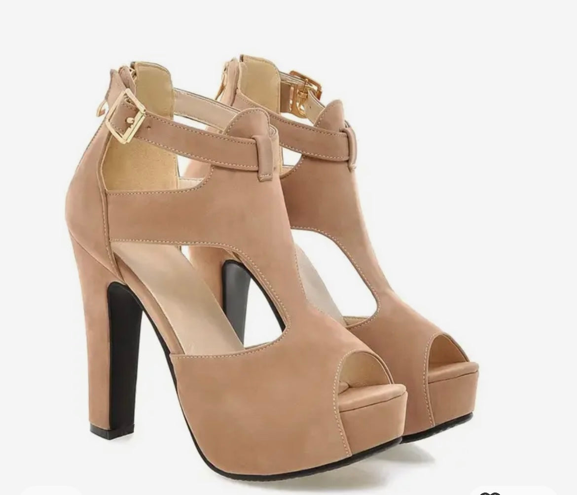 Daisy Cut Out Heels